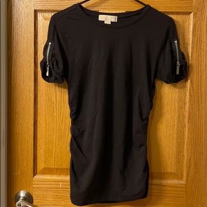MK zipper sleeve tshirt